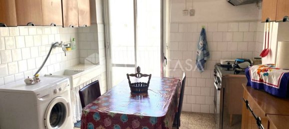 Apartamento de 4 habitaciónes en Bari, Italy No. 29061 5