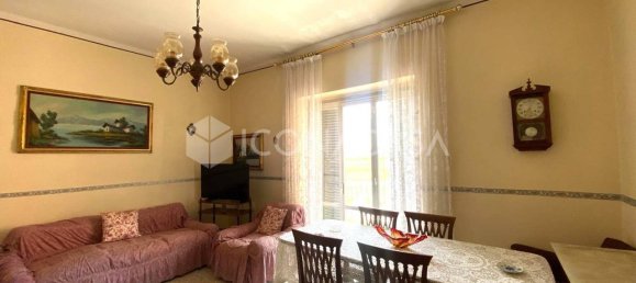 Apartamento de 4 habitaciónes en Bari, Italy No. 29061 9