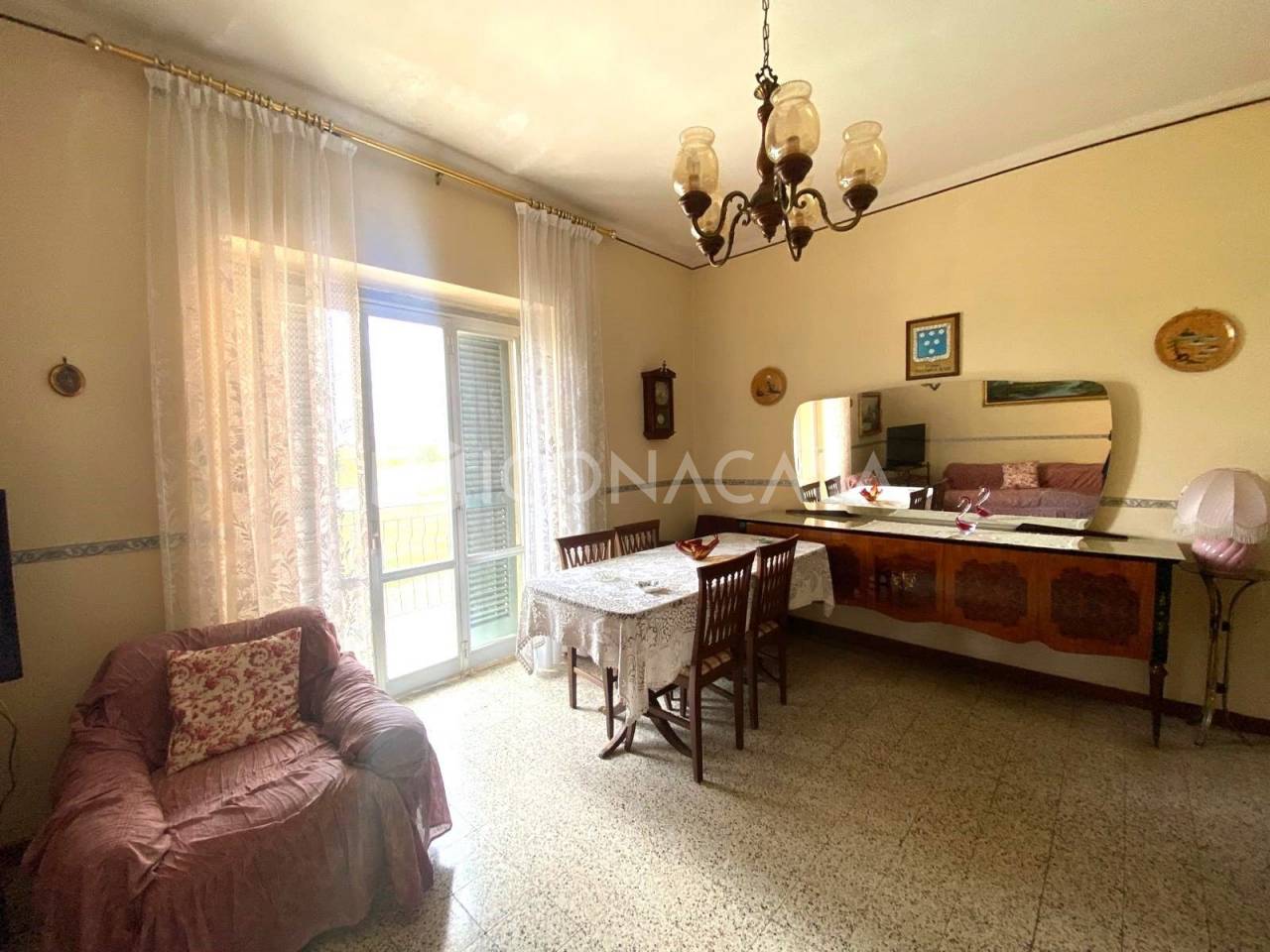 Apartamento de 4 habitaciónes en Bari, Italy No. 29061