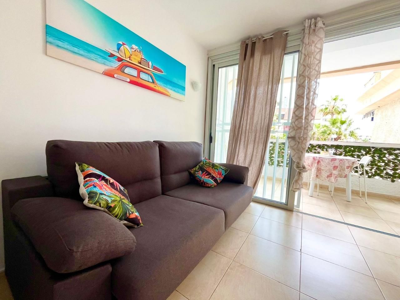 Apartamento de 1 dormitorio en Arona, Spain No. 42192