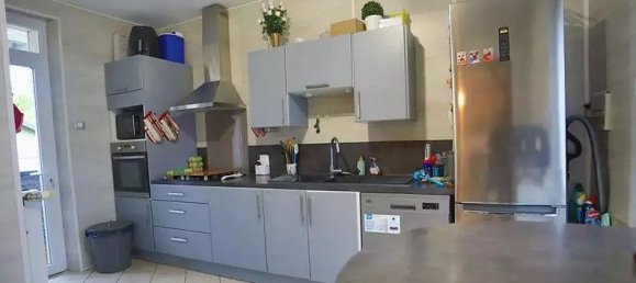 4 bedrooms House in Chambly, France No. 160763 2