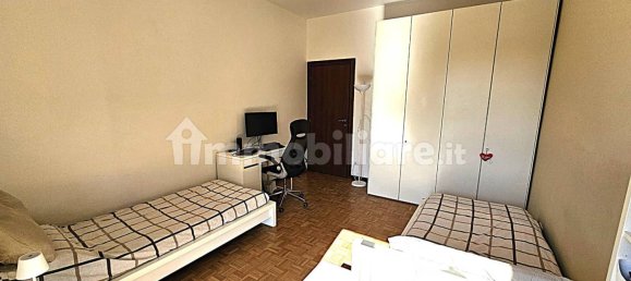 Apartamento de 2 dormitorios en Corsico, Italy No. 319937 6