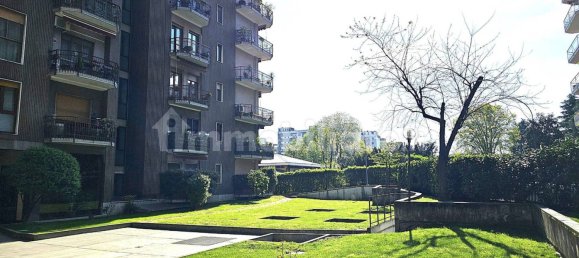 Apartamento de 2 dormitorios en Corsico, Italy No. 319937 7