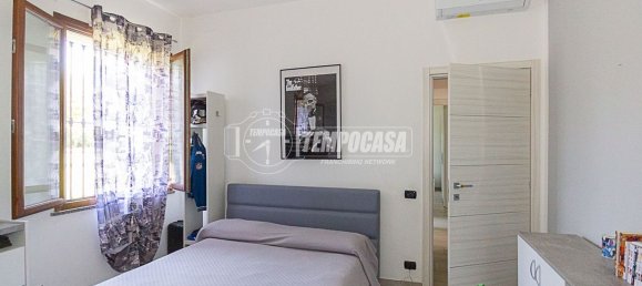 3 rooms Apartment in Castelleone, Italy No. 333752 9