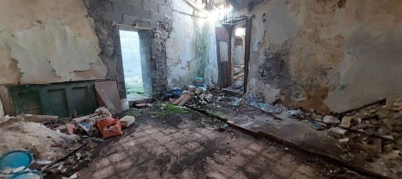 5-Zimmer Haus in Misterbianco, Italy, Nr. 69520 5