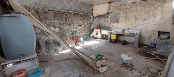 5-Zimmer Haus in Misterbianco, Italy, Nr. 69520 4