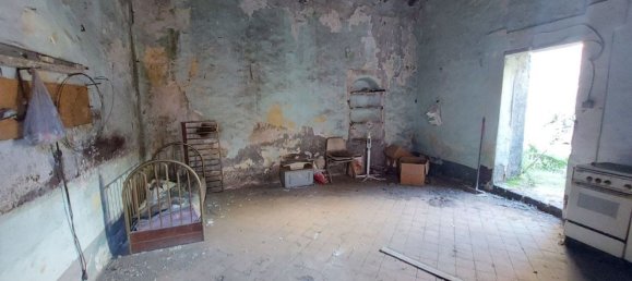 5-Zimmer Haus in Misterbianco, Italy, Nr. 69520 3