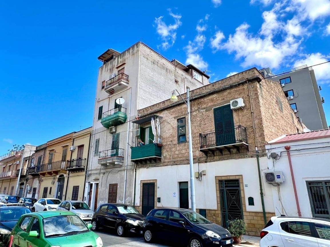 1 Schlafzimmer Wohnung in Palermo, Italy, Nr. 361012