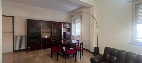 3 rooms Apartment in Mantua, Italy No. 273701 3