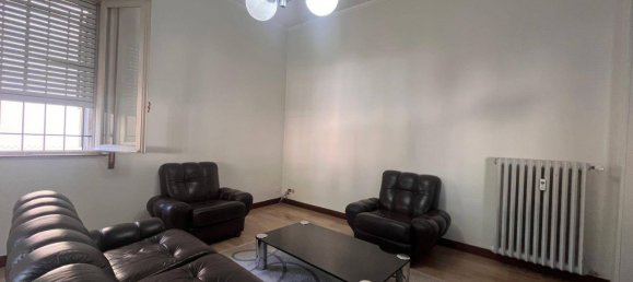 3 rooms Apartment in Mantua, Italy No. 273701 7