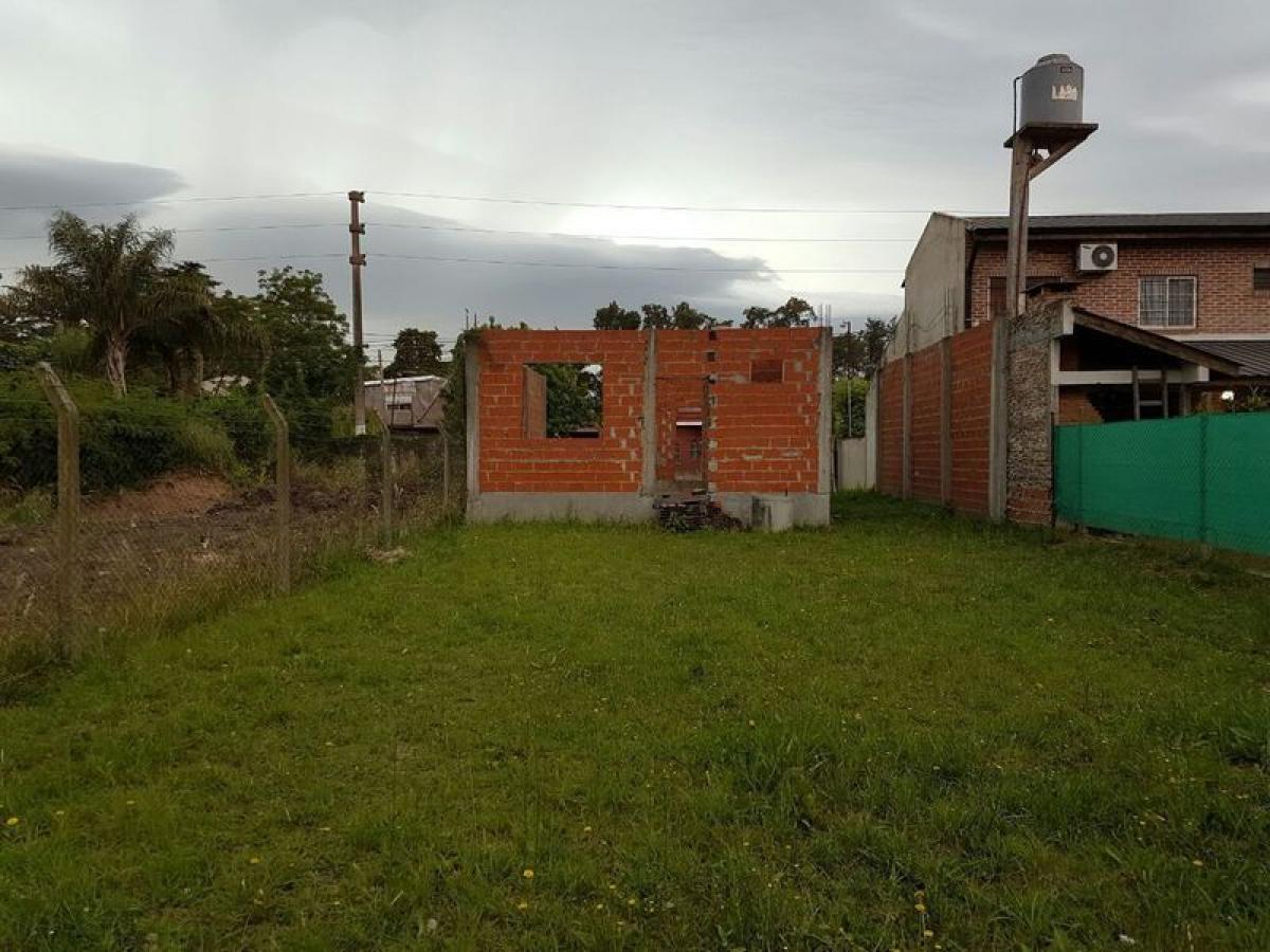  Land in San Miguel, Argentina No. 111363