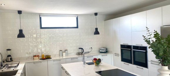 6 bedrooms Villa in Marbella, Spain No. 140436 9