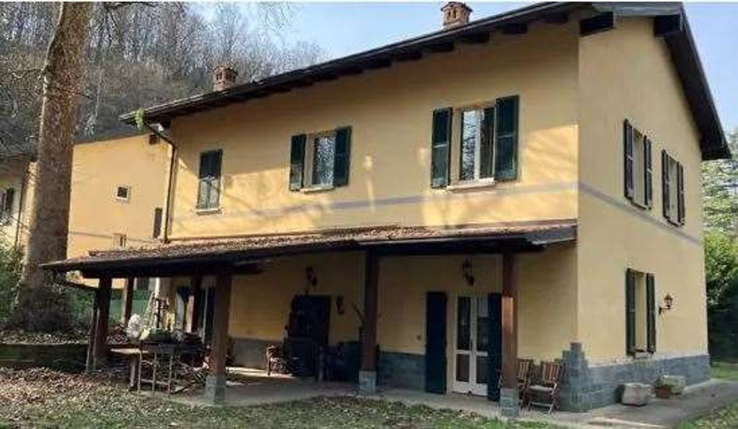 4 rooms Villa in Carate Brianza, Italy No. 4145