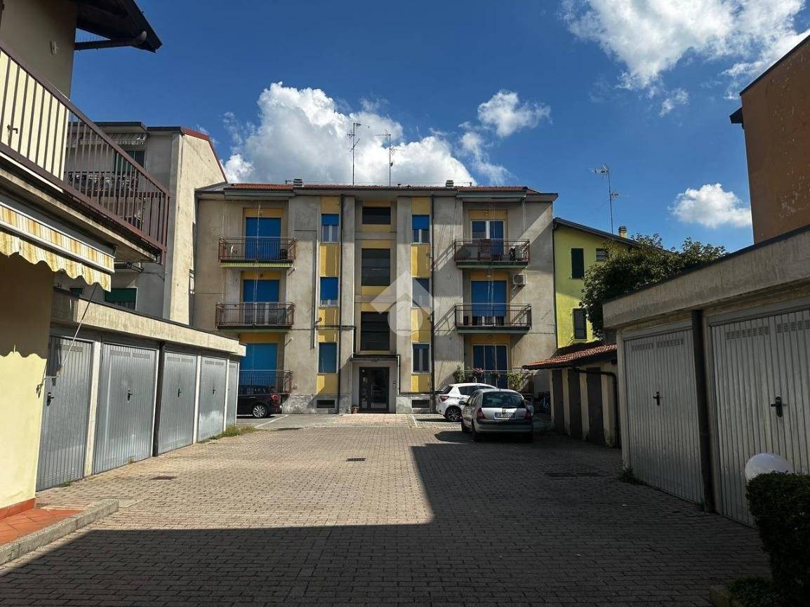 1 bedroom Apartment in Melzo, Italy No. 396082