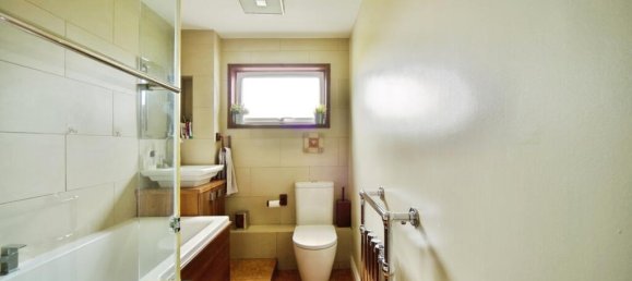 3 bedrooms House in Barnet, United Kingdom No. 11640 8