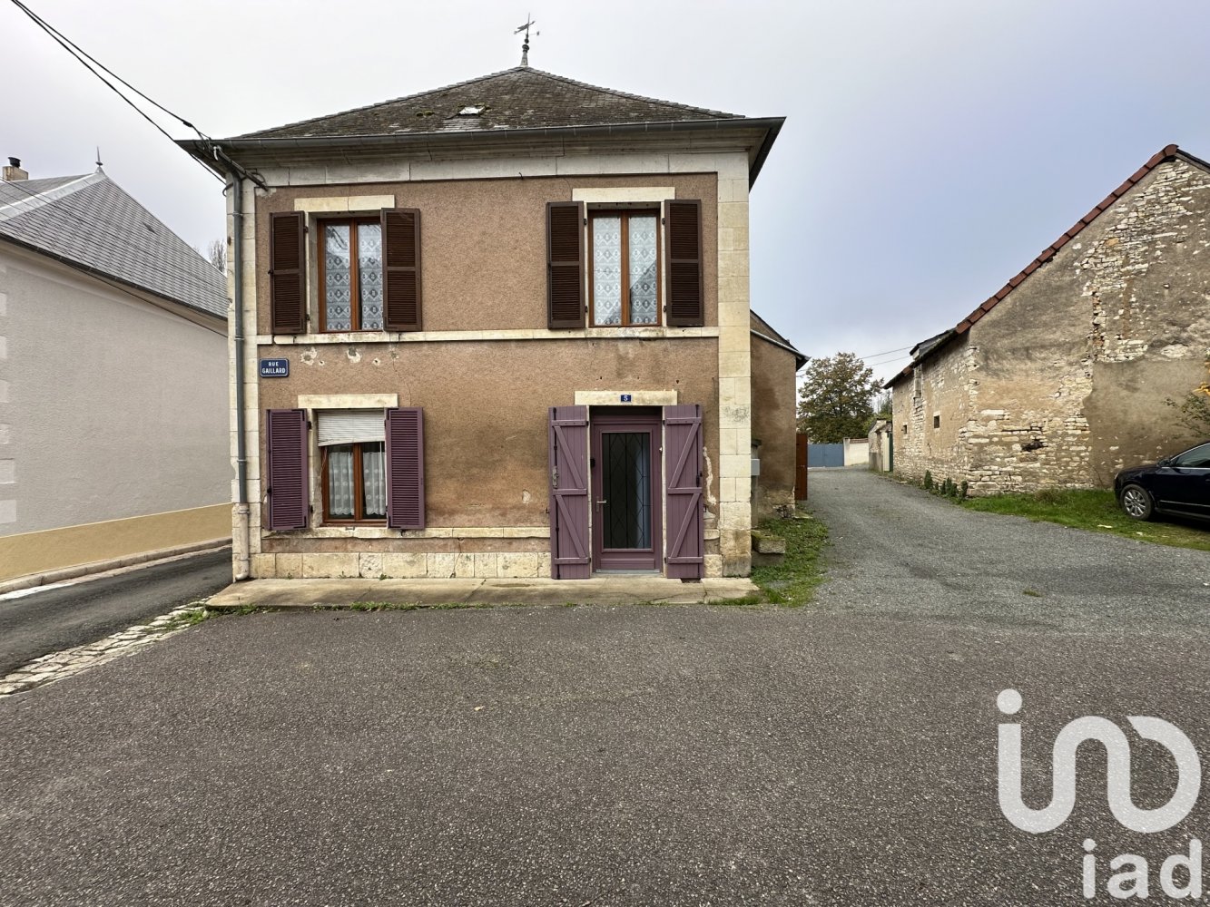 Casa de 5 divisões em Mareuil-sur-Arnon, France N.º 156226