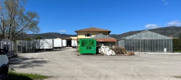 275m² Warehouse in Tuoro sul Trasimeno, Italy No. 150890 37