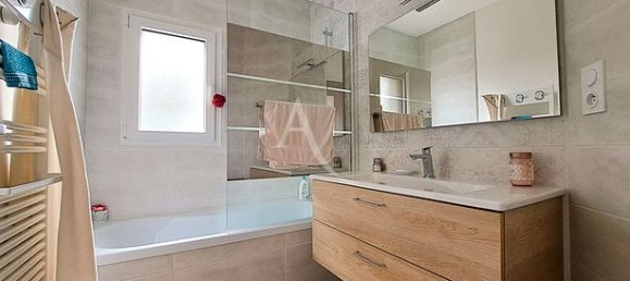 3 chambres Maison à Saint-Fulgent, France No. 312287 8