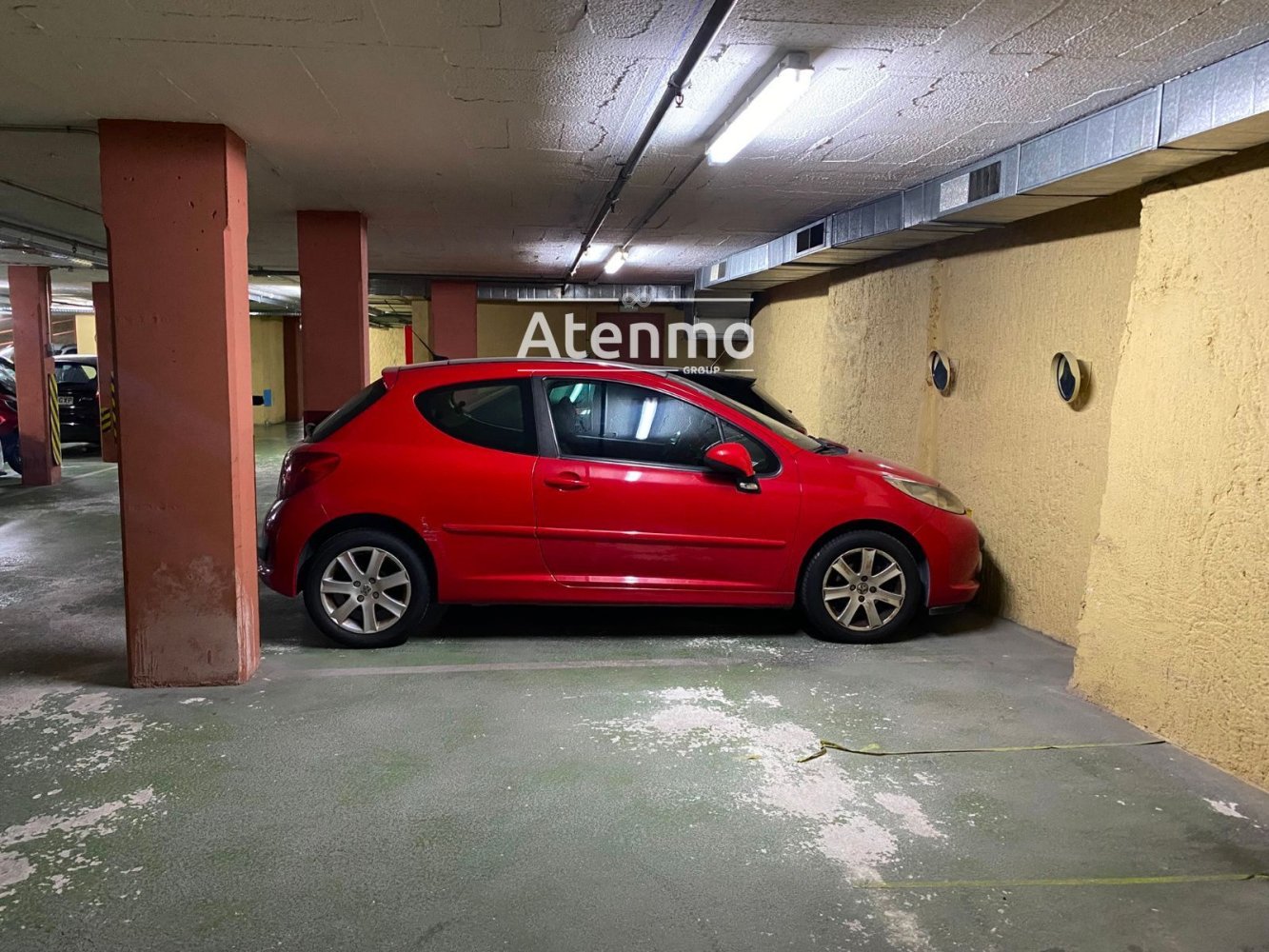 Парковка 15м² в Барселона, Испания № 190676