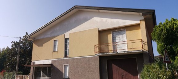 5-Zimmer Haus in Gavirate, Italy, Nr. 72419 33