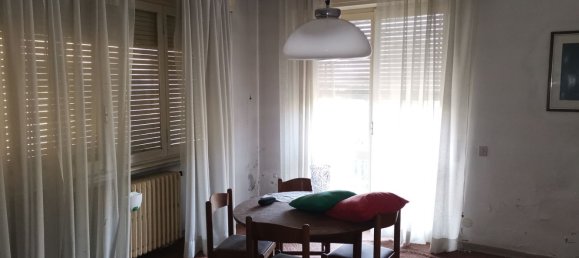 5-Zimmer Haus in Gavirate, Italy, Nr. 72419 3