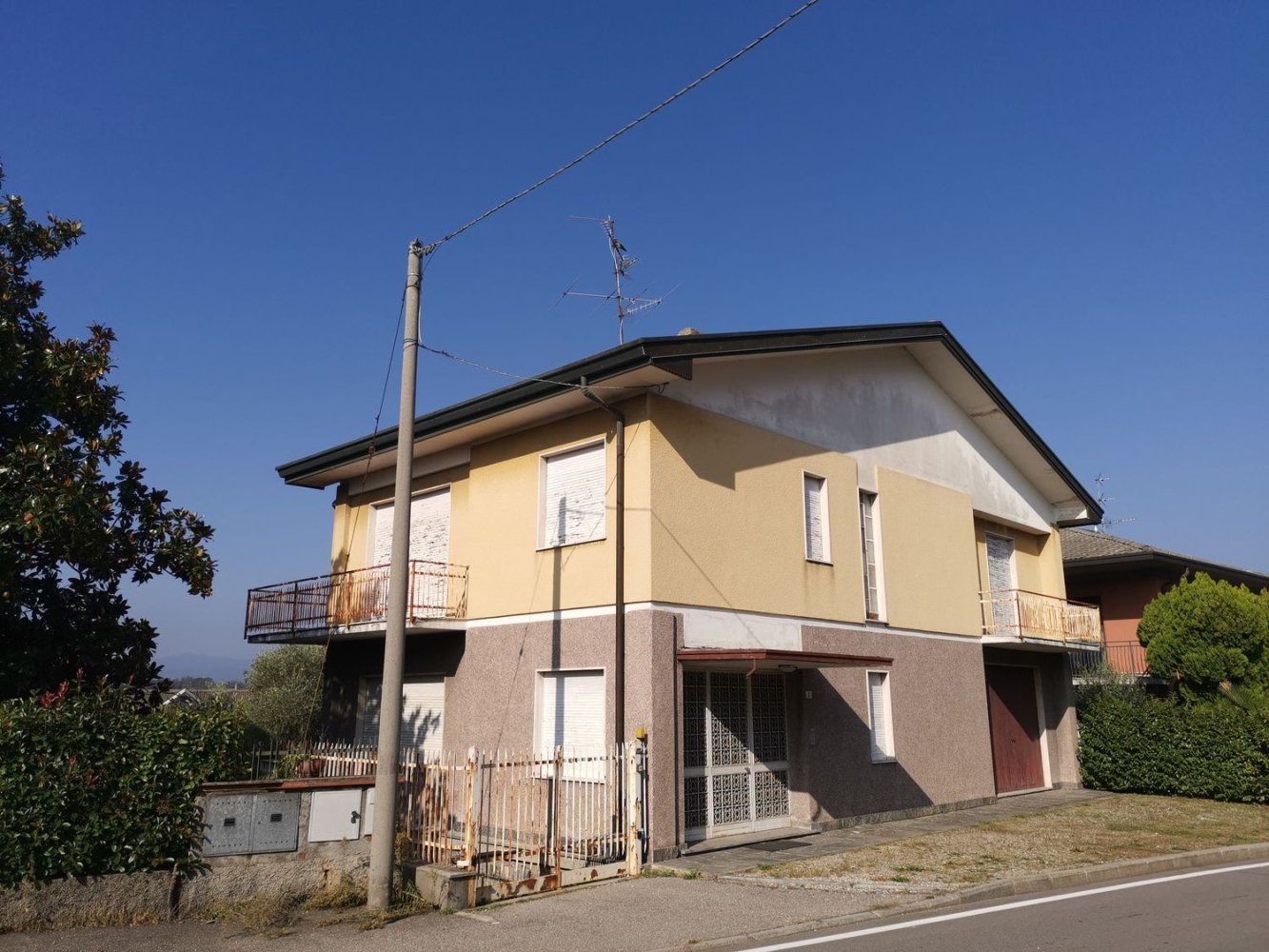 5-Zimmer Haus in Gavirate, Italy, Nr. 72419