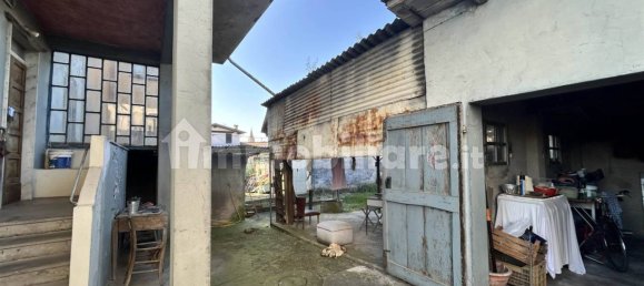 2 bedrooms House in Fiorenzuola d'Arda, Italy No. 313574 15