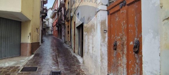 12-salle Maison à Orsogna, Italy No. 15075 4