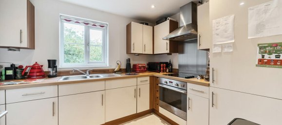 1 bedroom Apartment in London, United Kingdom No. 7700 3