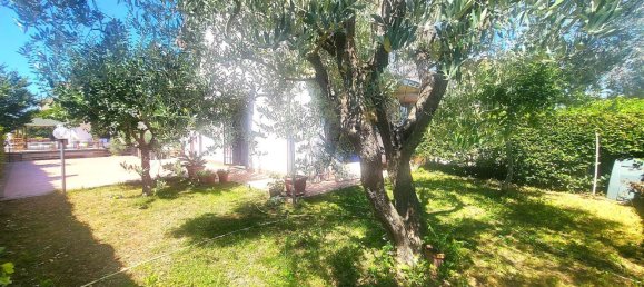 4 Schlafzimmer Haus in Capranica, Italy, Nr. 318751 3