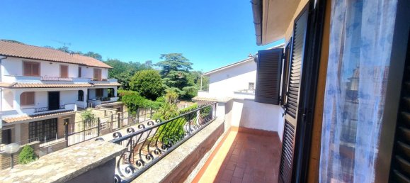 4 Schlafzimmer Haus in Capranica, Italy, Nr. 318751 25