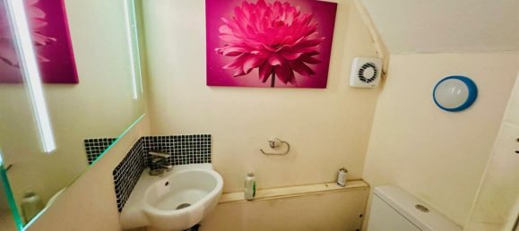 3 bedrooms Commercial property in Beckenham, United Kingdom No. 851 20