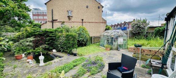 3 bedrooms Commercial property in Beckenham, United Kingdom No. 851 7