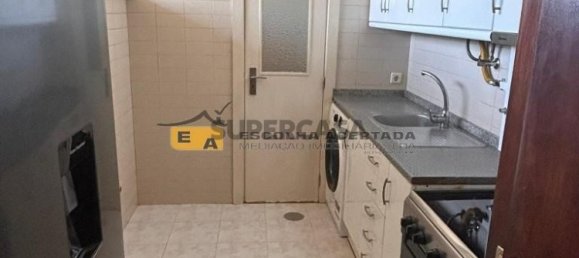 2 chambres Appartement à Sao Mamede de Infesta, Portugal No. 159220 3