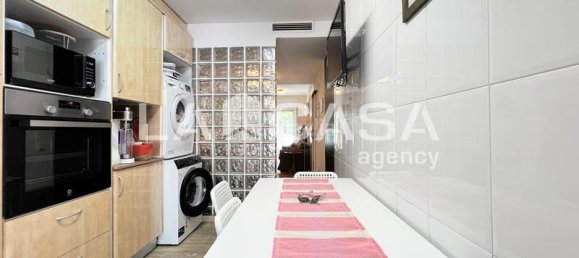 Apartamento de 3 dormitorios en Badalona, Spain No. 173860 27