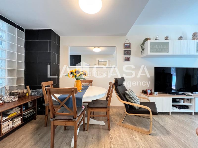 Apartamento de 3 dormitorios en Badalona, Spain No. 173860