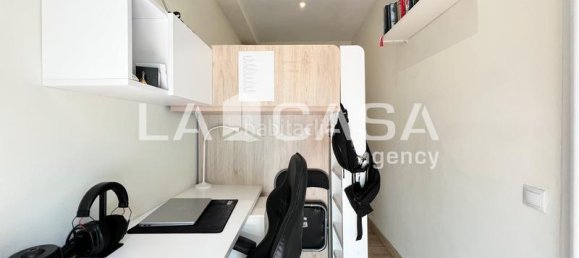 Apartamento de 3 dormitorios en Badalona, Spain No. 173860 4