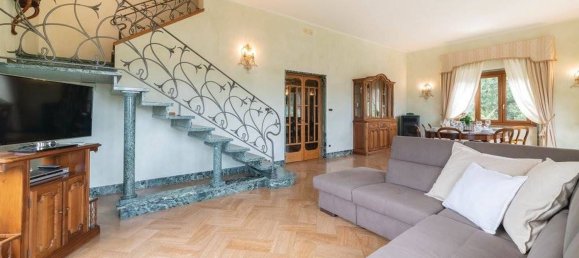 10 rooms Villa in Camaiore, Italy No. 164013 12