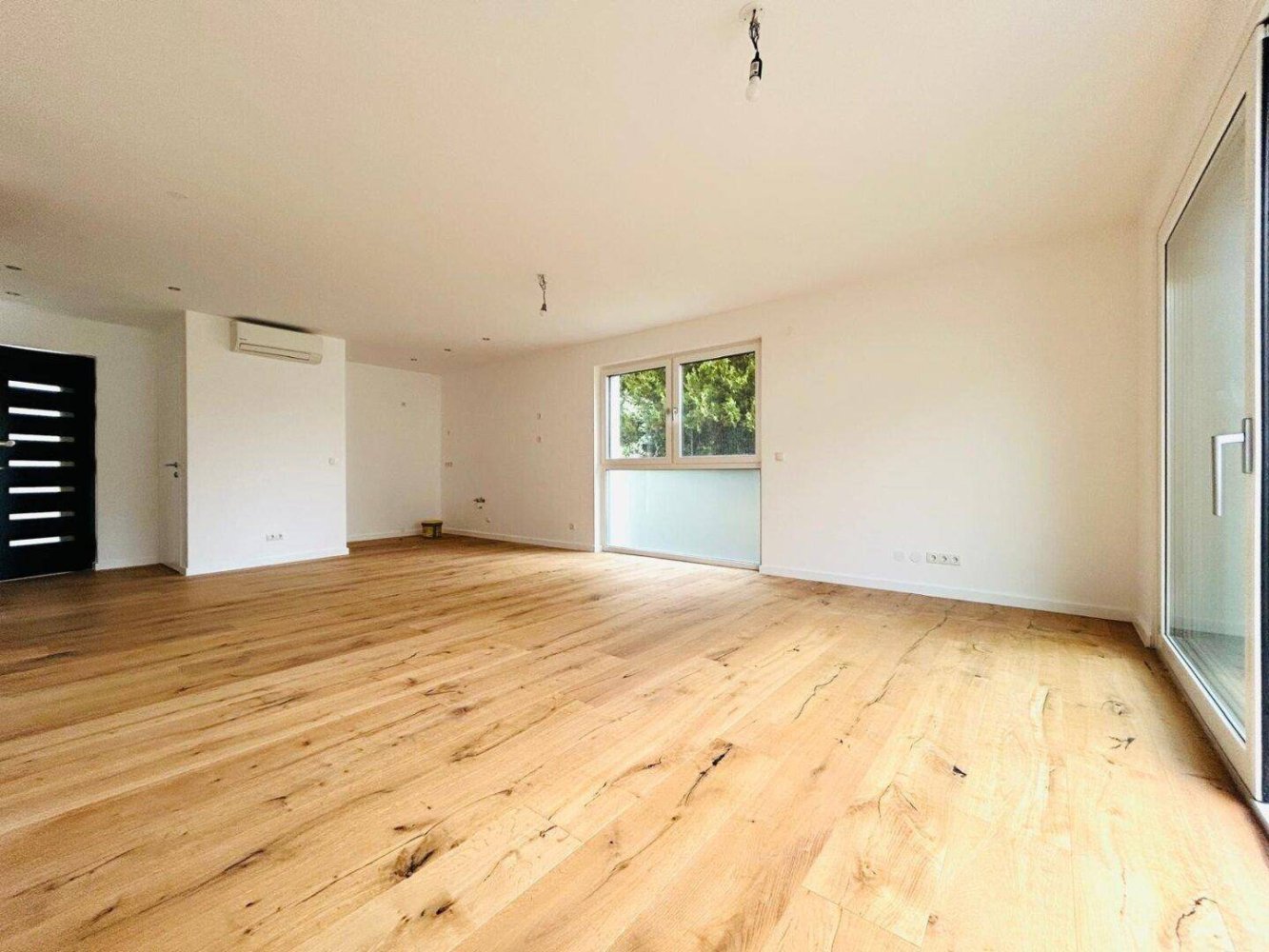 Adosado de 4 habitaciónes en Korneuburg, Austria No. 191175