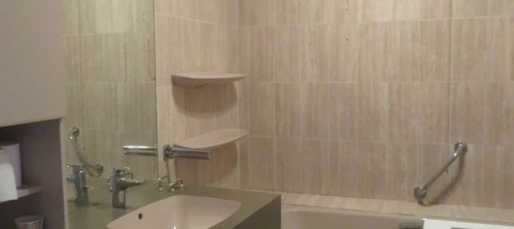 Studio in Lille, France No. 89022 12