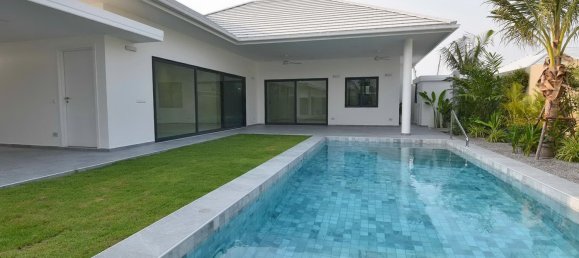 2 bedrooms Cafe / restaurant in Hua Hin, Thailand No. 6235 2