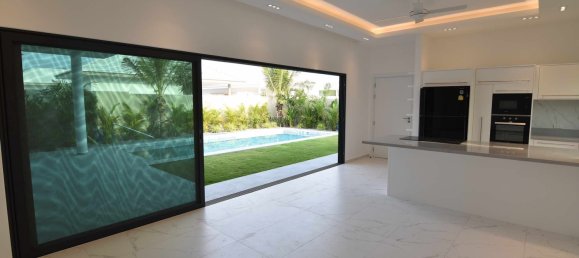 2 bedrooms Cafe / restaurant in Hua Hin, Thailand No. 6235 8