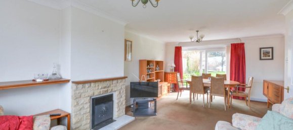 4 bedrooms House in Trowbridge, United Kingdom No. 13646 2