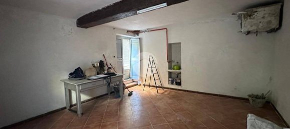 25m² Commercial property in Genoa, Italy No. 373656 8