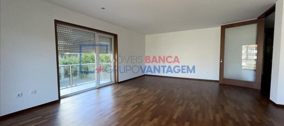 3 bedrooms Apartment in Porto, Portugal No. 214481 23