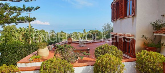 4 Schlafzimmer Villa in Palermo, Italy, Nr. 131254 4