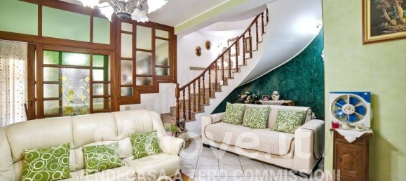 3 bedrooms Villa in Priolo Gargallo, Italy No. 262795 8