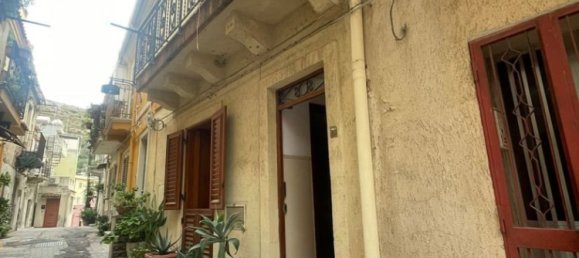 3غرفة منزل في Messina, Italy رقم 131906 10