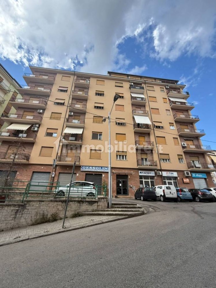 3 bedrooms Apartment in Cosenza, Italy No. 343663