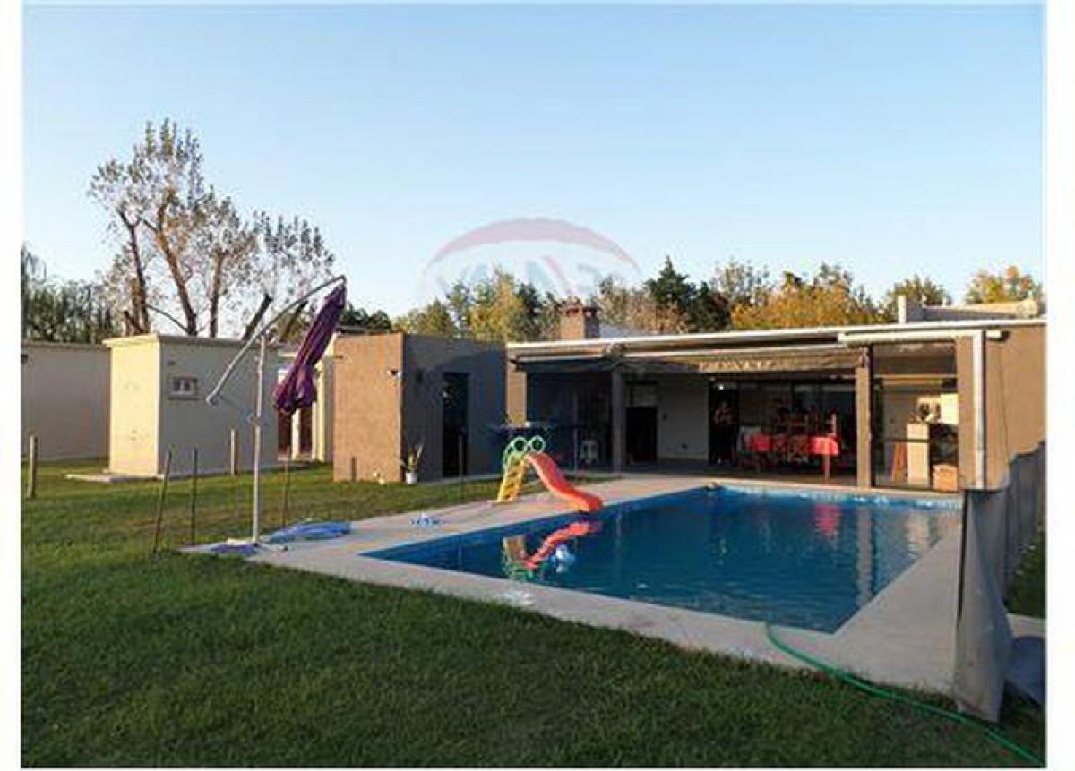 3 Schlafzimmer Haus in Pilar, Argentina, Nr. 77864